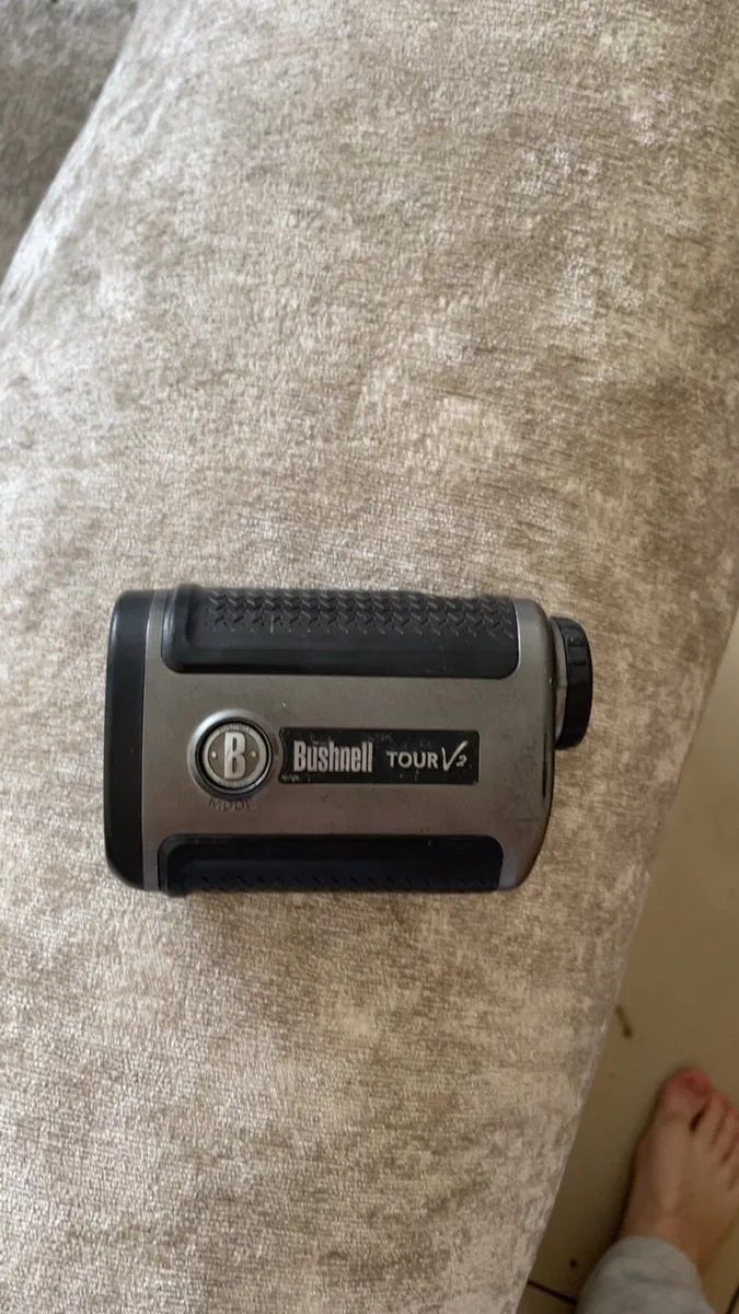 Bushnell range finder - Image 1