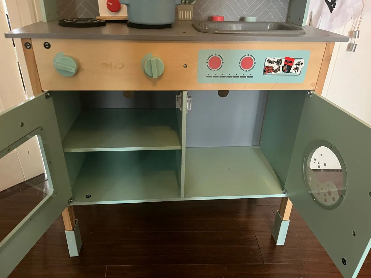Kids toy kitchen - Image 2
