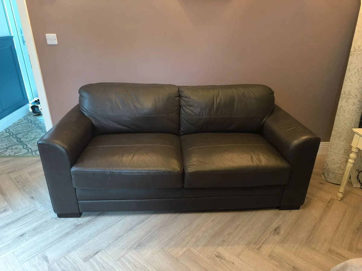 Couch (dark brown leather) - Image 3