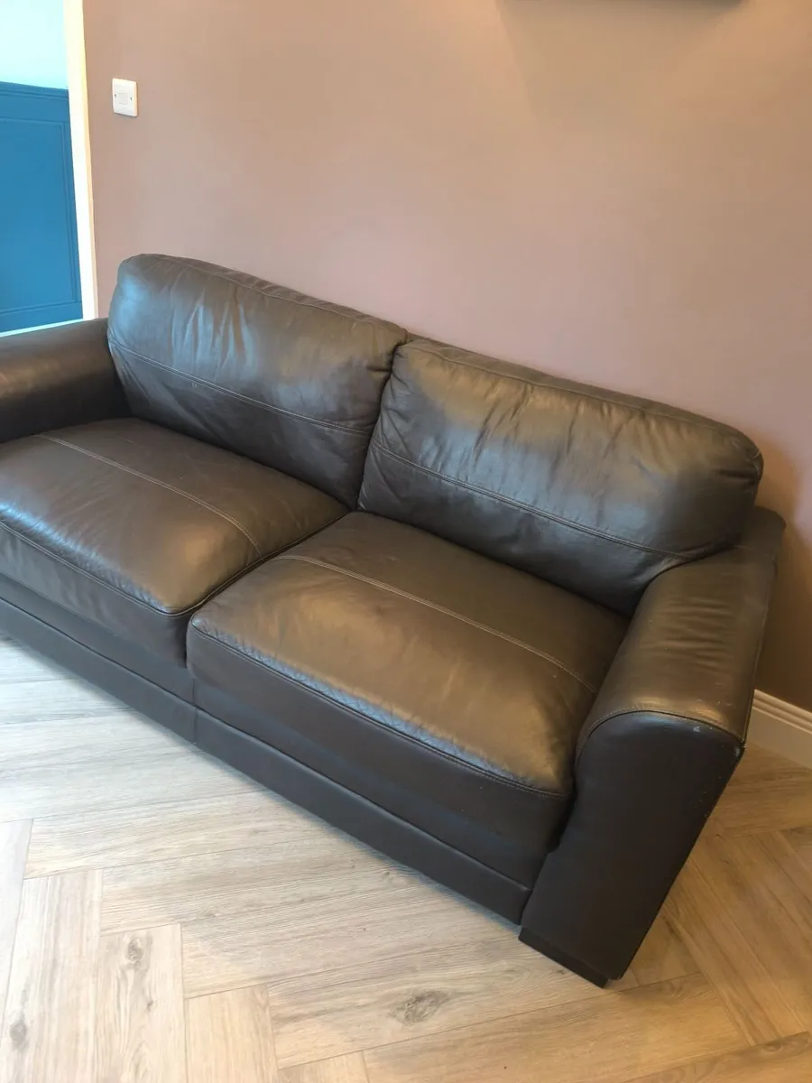 Couch (dark brown leather) - Image 1