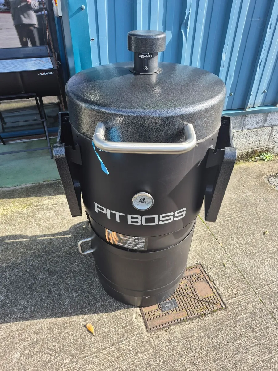 Smoker - Image 3