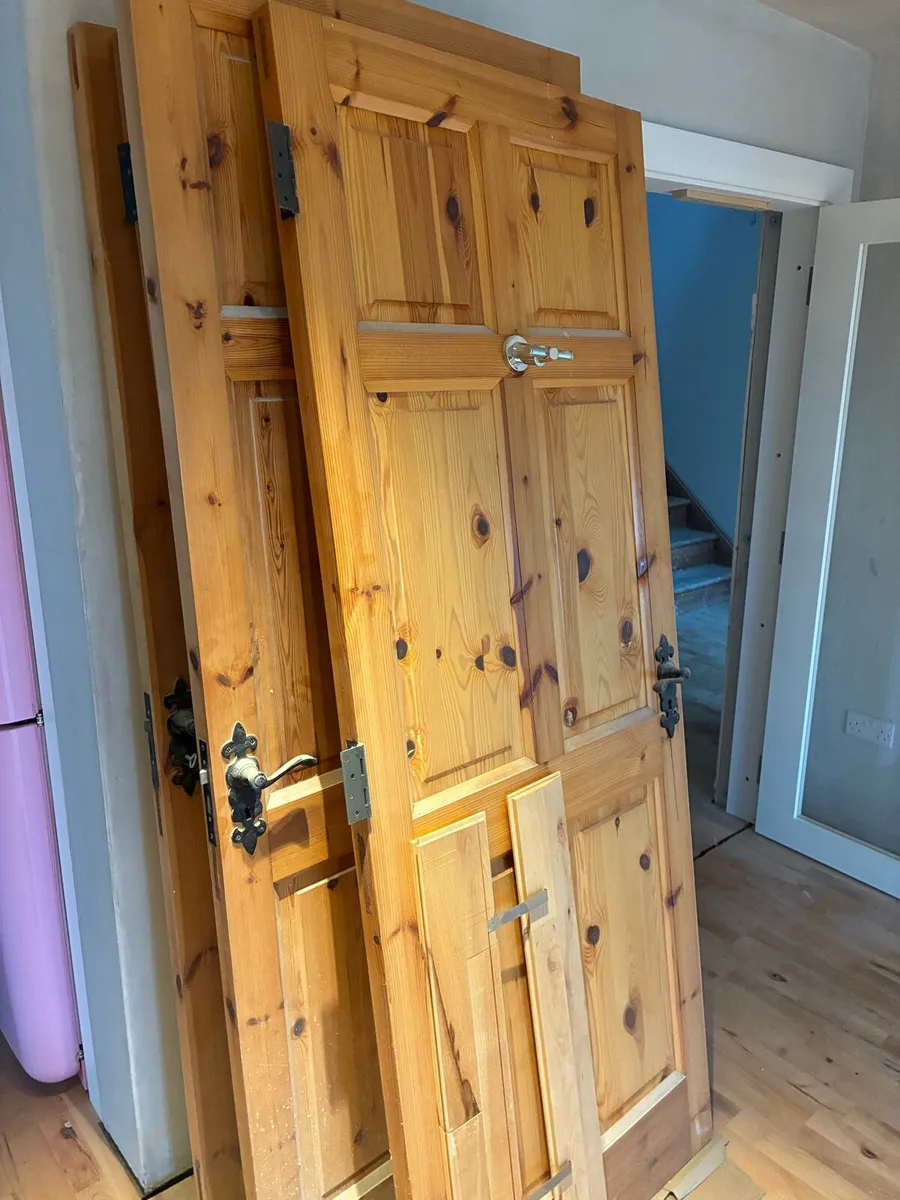 Solid doors - Image 1