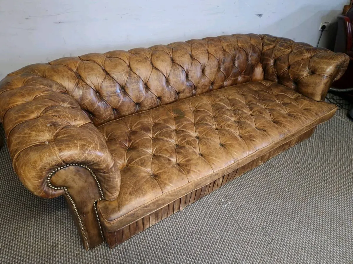Chesterfield - Image 3
