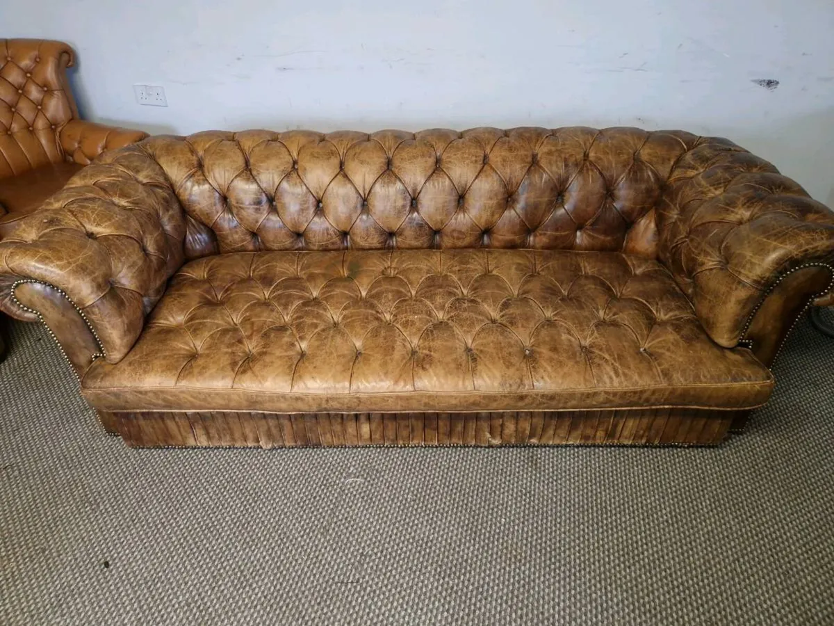 Chesterfield - Image 4