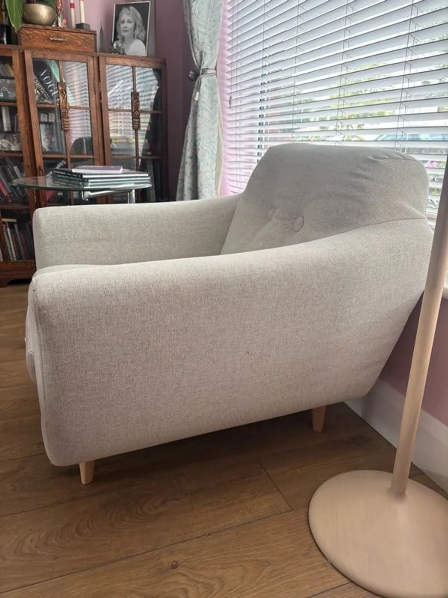 Light grey armchair perfect condition. - Image 3