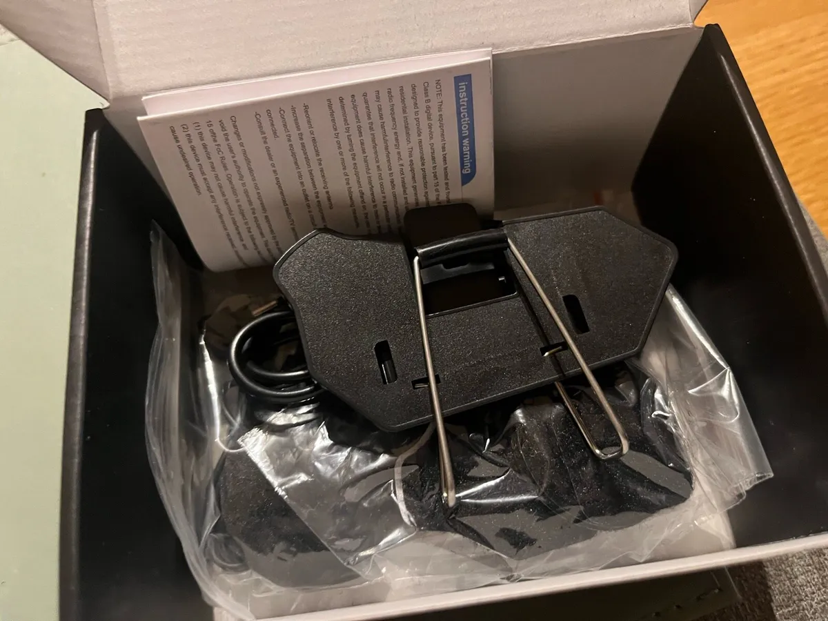 Wireless helmet headphones - Image 2