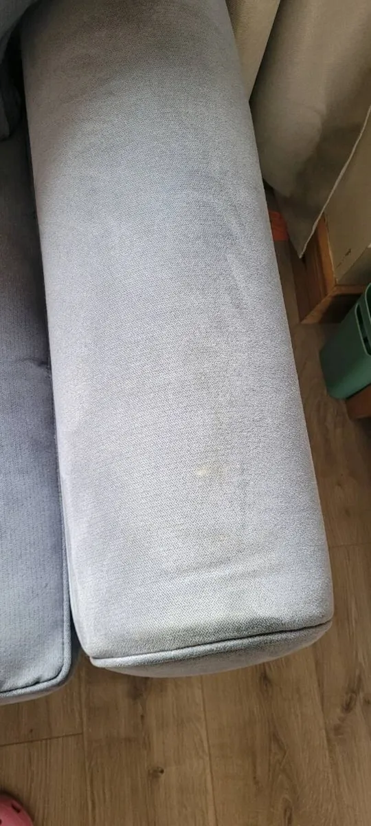Love seat - Image 3