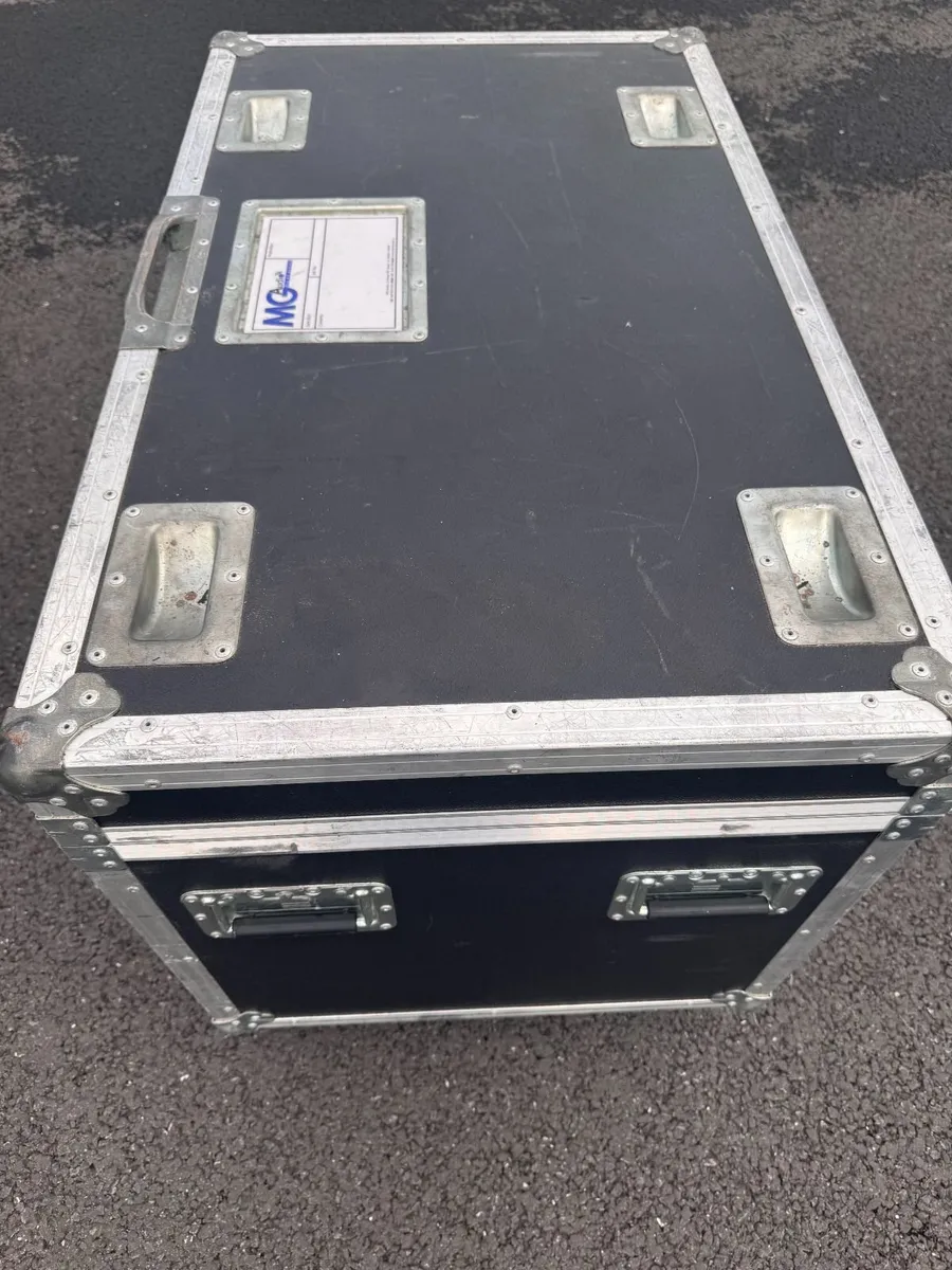4 Chauvet Intimidator Spot 360 Moving Heads - Image 3
