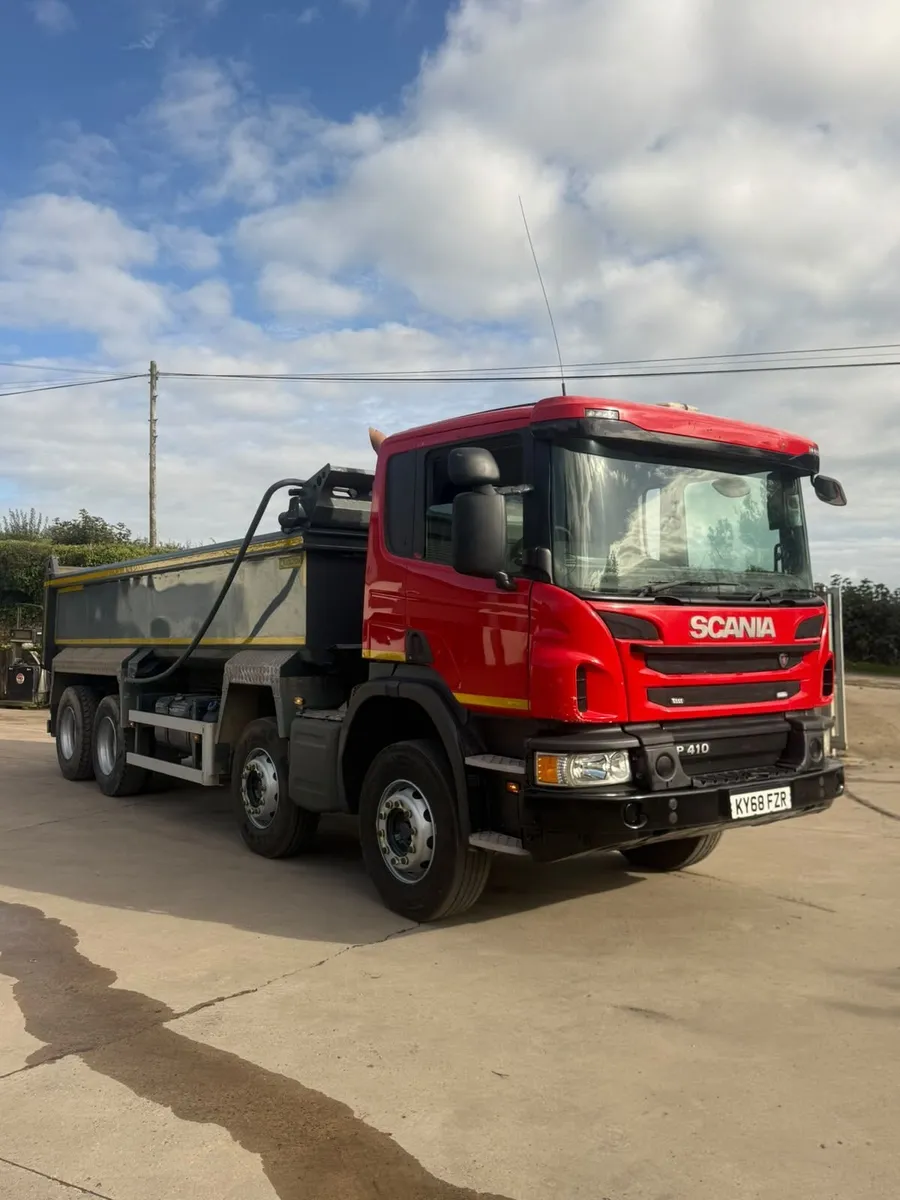 2018 Scania P410 Tipper - Image 1