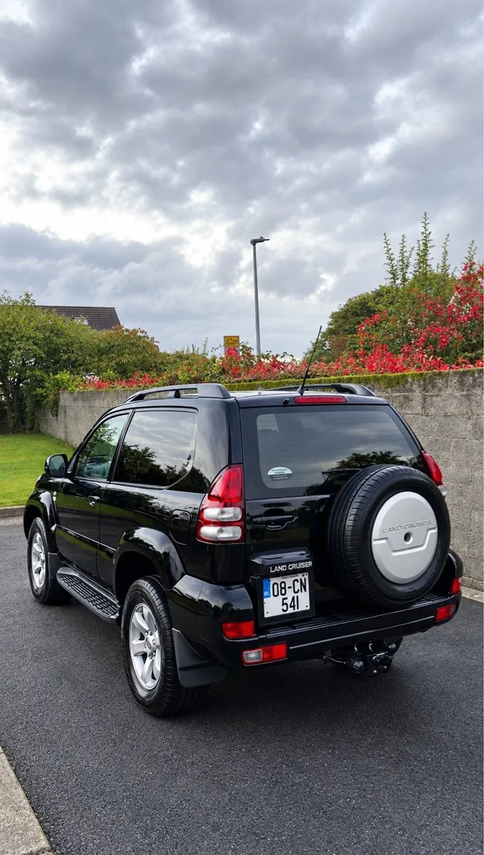Toyota Land Cruiser - Image 1