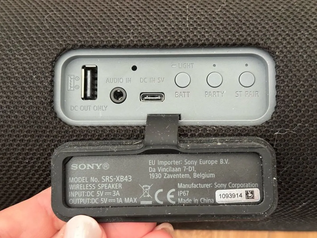 Sony wireless Speaker - Image 4