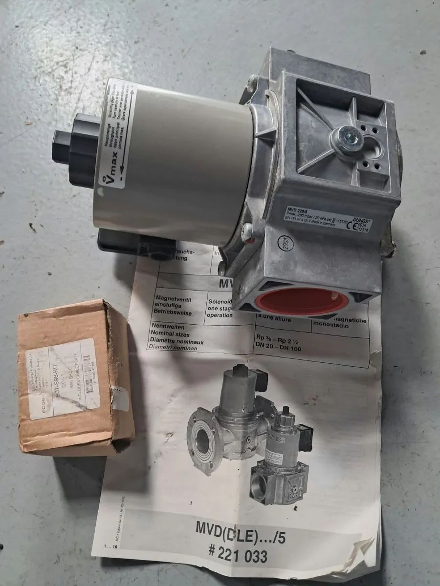 DUNGS MVD 220/5 – 2 Inch Gas Solenoid Valve - Image 1