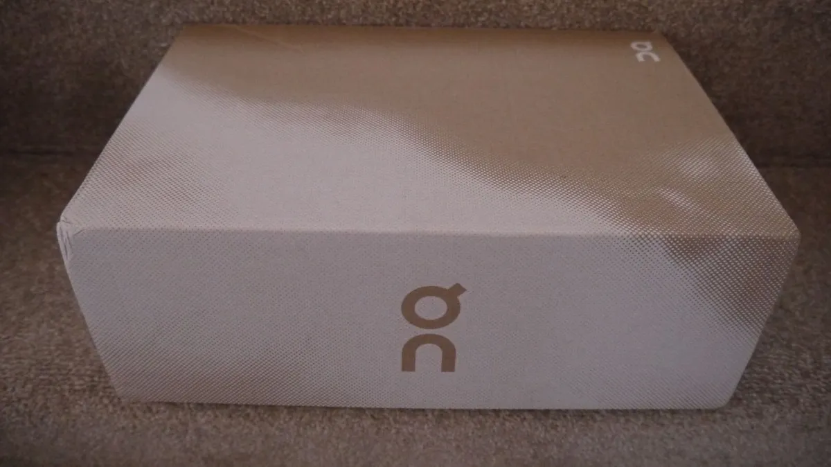 NEW On Cloud 6 WP Trainers Size 11UK - Water Proof - Image 2