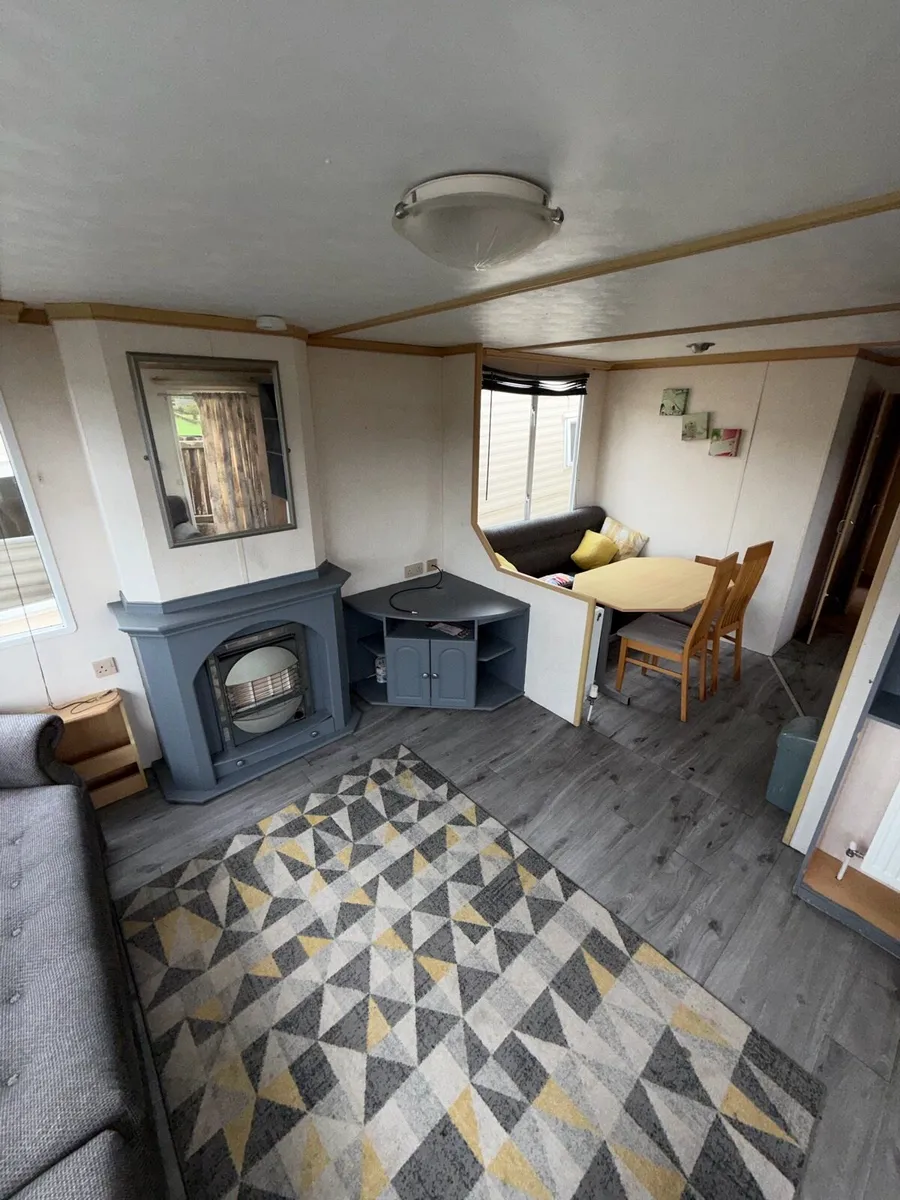 Carnaby Belvedere 35x12 2 Bedrooms - Image 4