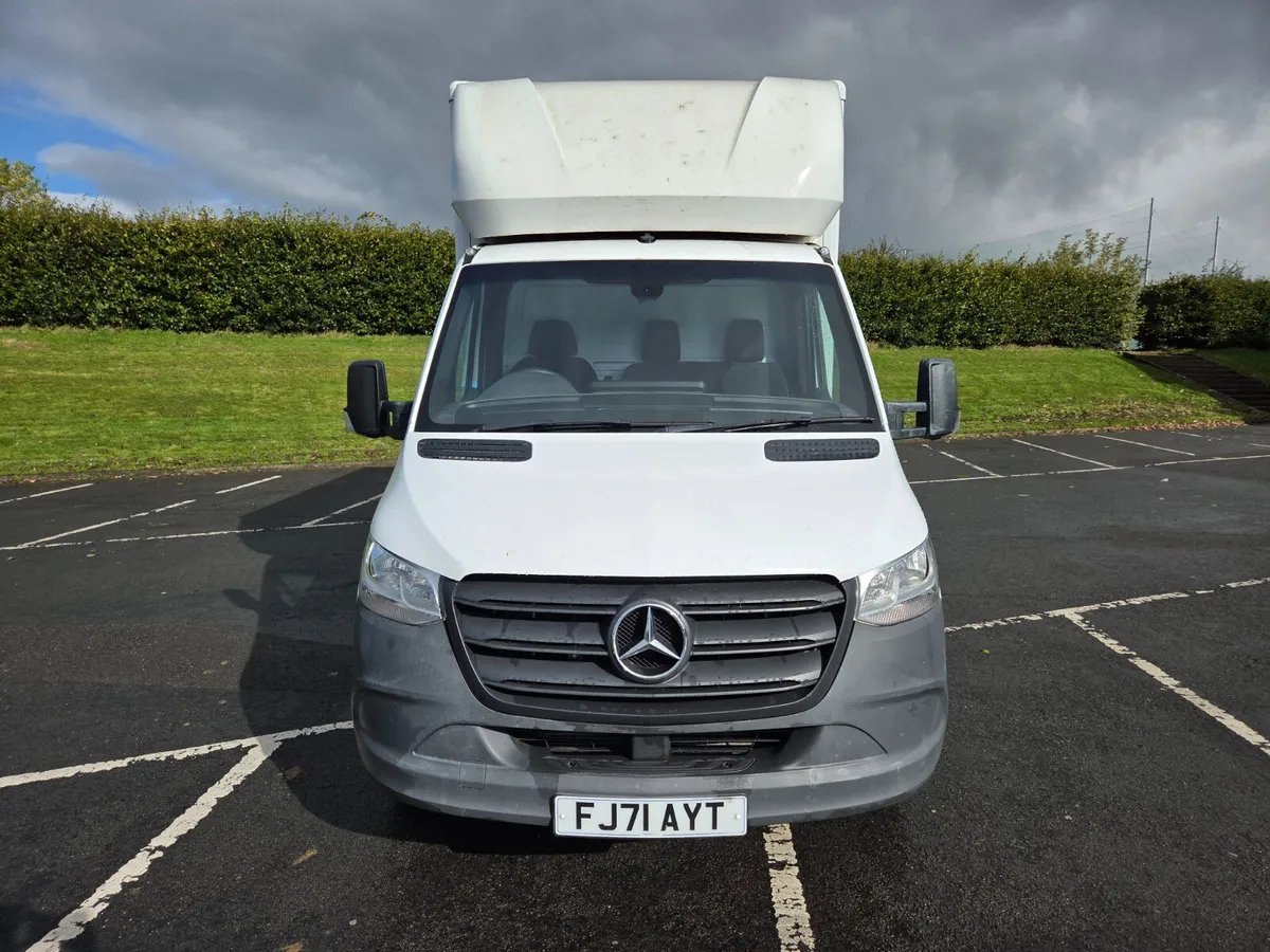 Mercedes-Benz Sprinter 2021 - Image 2
