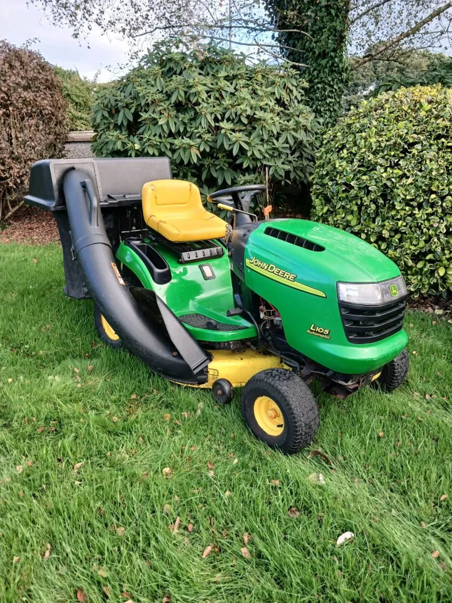 John deere mower - Image 1