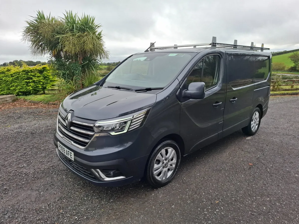 2023 Renault Trafic 2.0 sport - Image 3