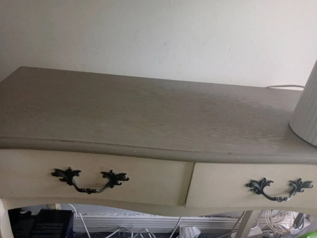 Hall table - Image 1