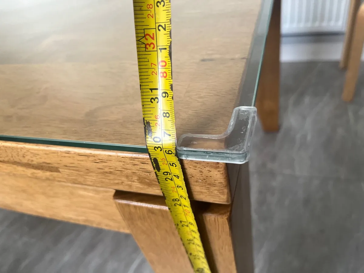 Wooden dining table - Image 2