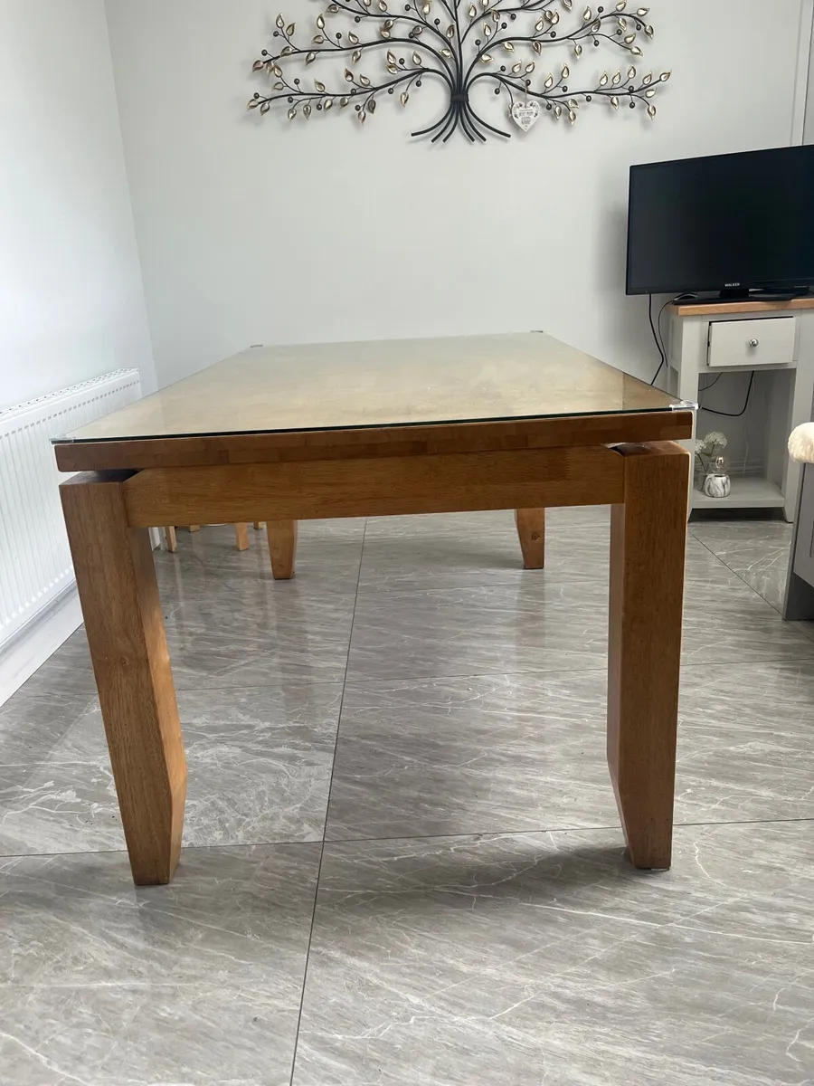 Wooden dining table - Image 1
