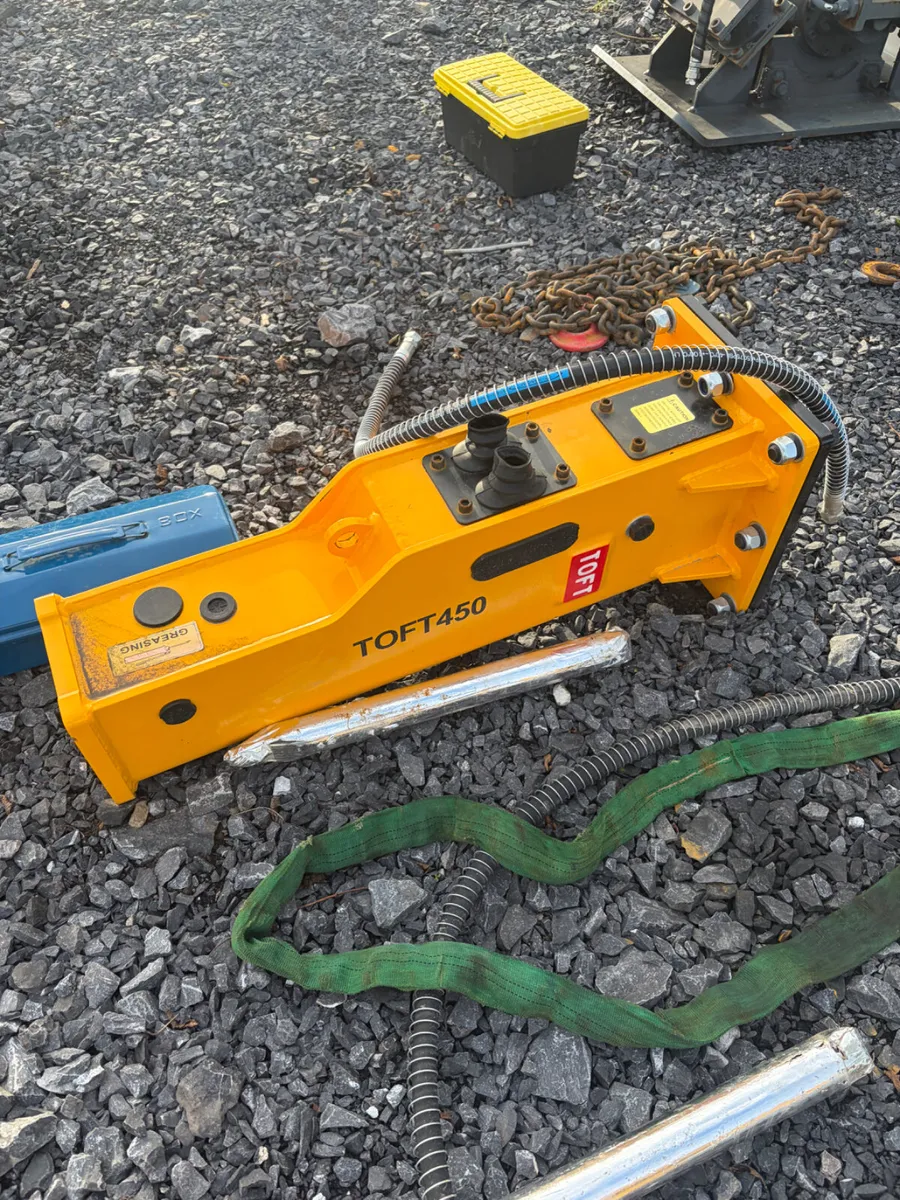 Unused Rock breakers suit 2.5t -3t diggers - Image 3