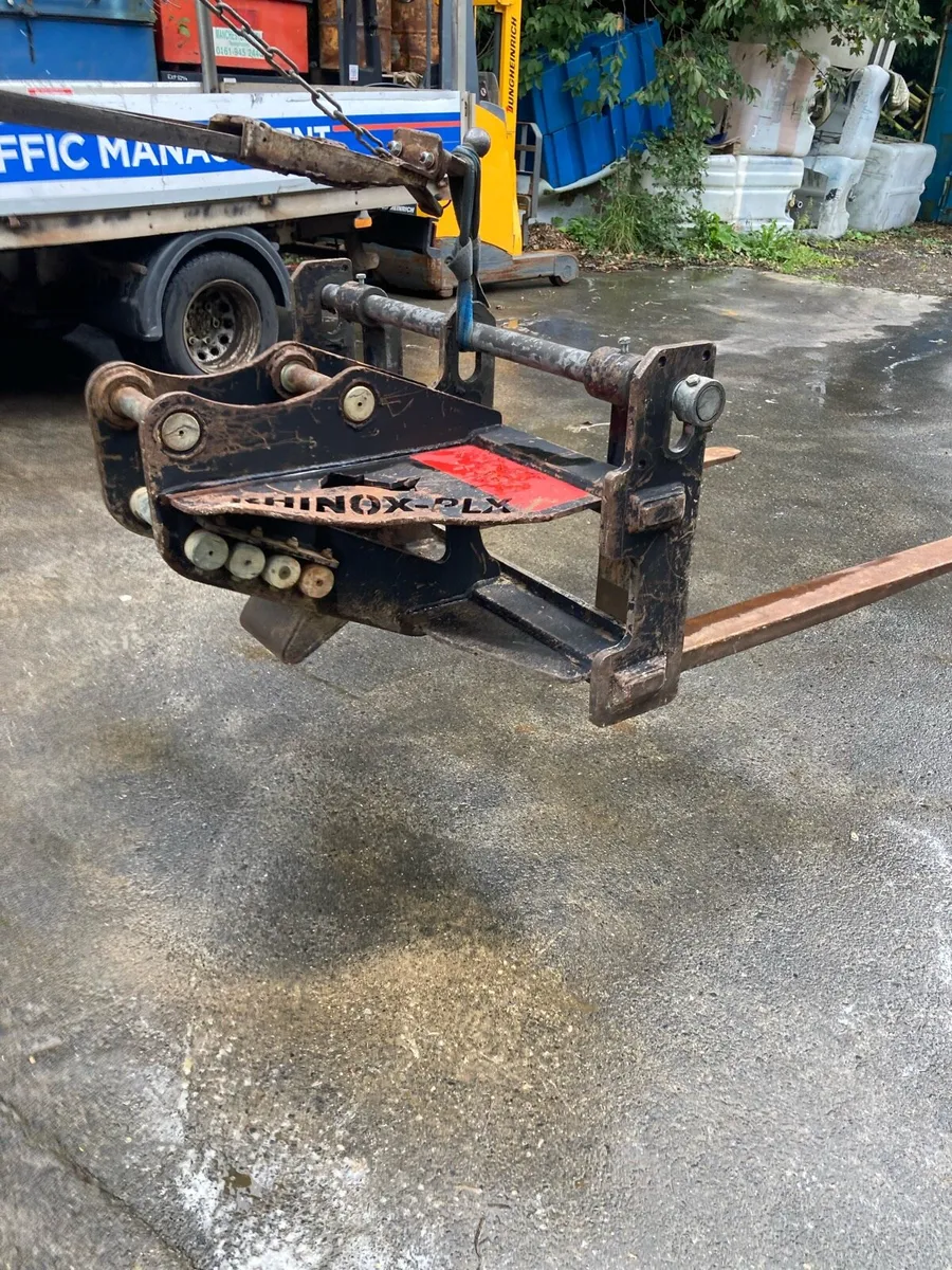 Kubota 8 ton excavator pallet forks - Image 4