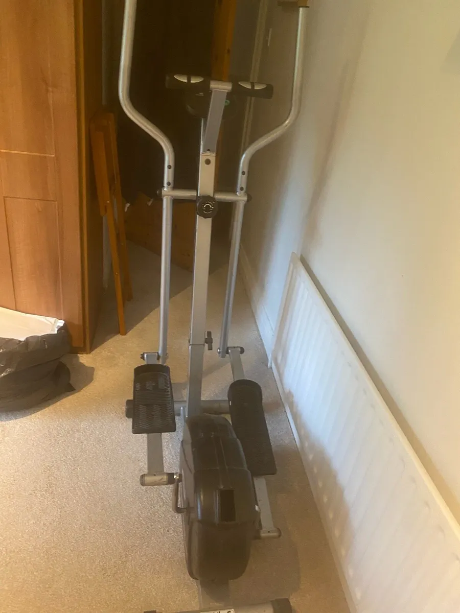 Trojan Cross Trainer - Image 1