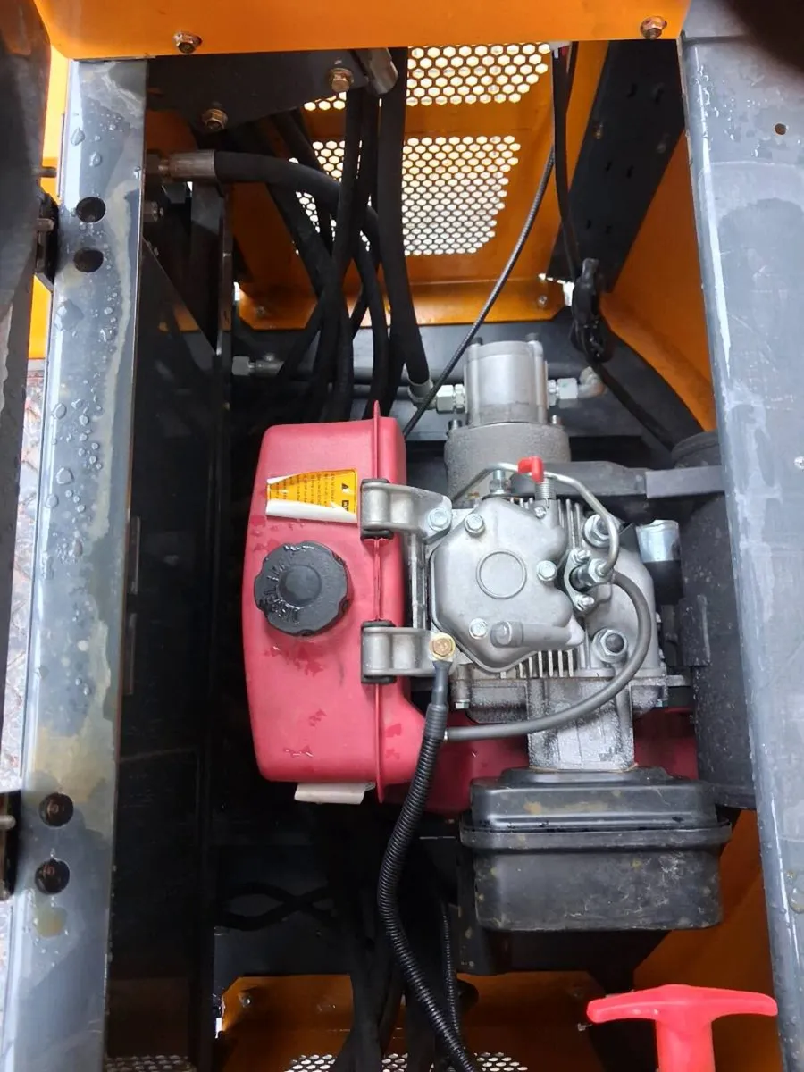 Captok 1.5 tone digger - Image 3