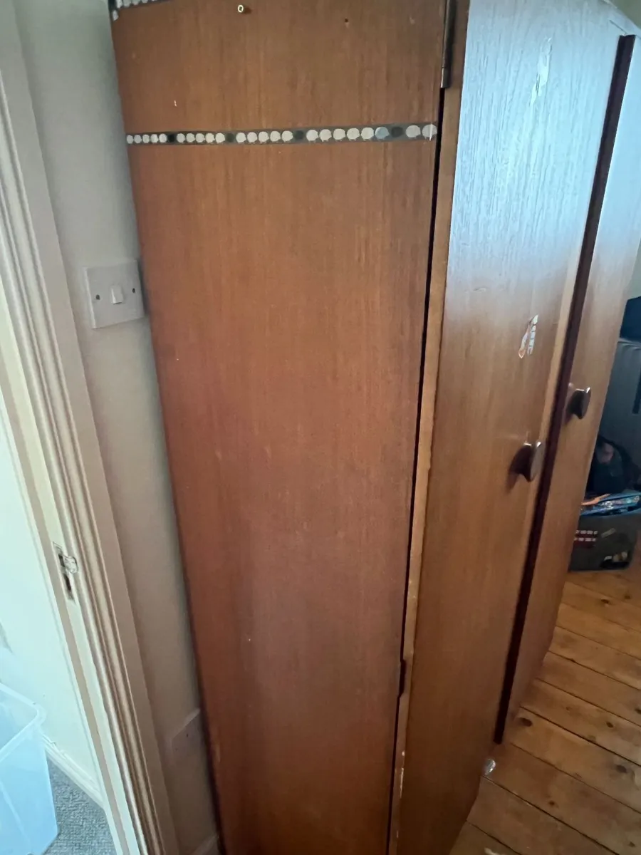 Wardrobe - Image 3