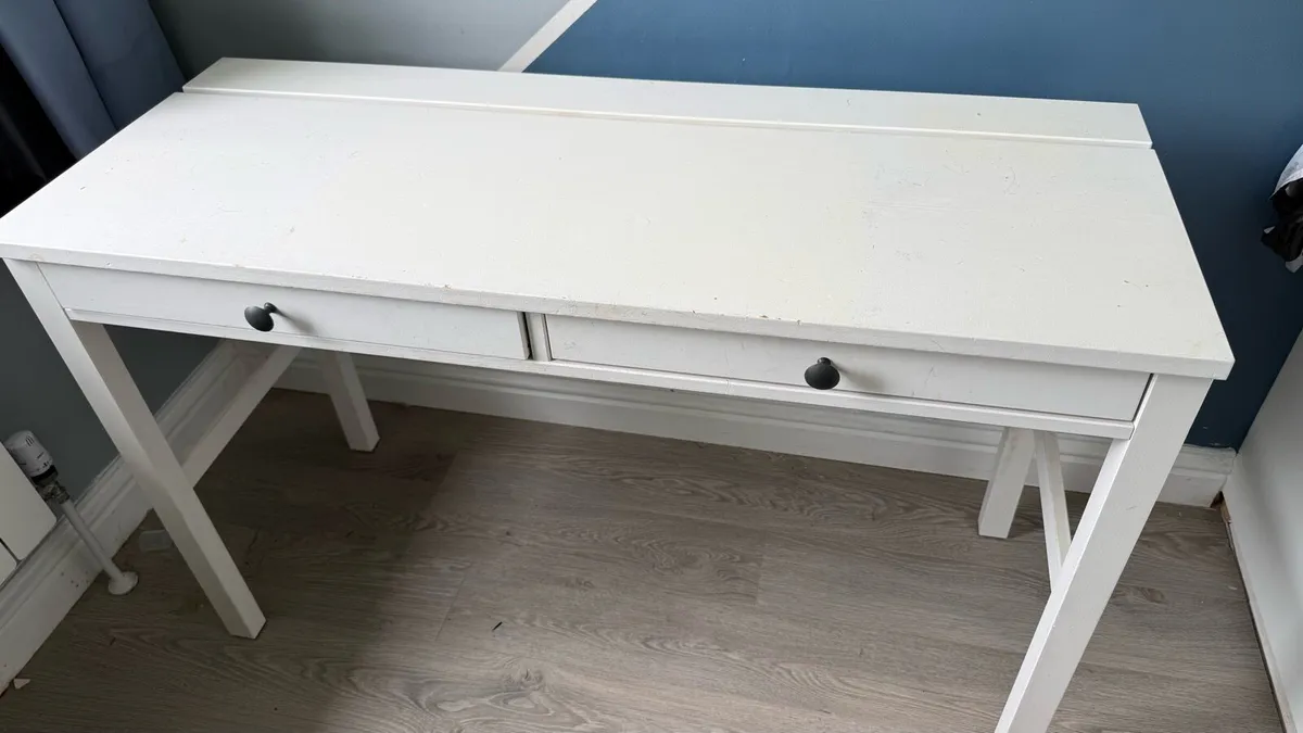 Desk - Image 1