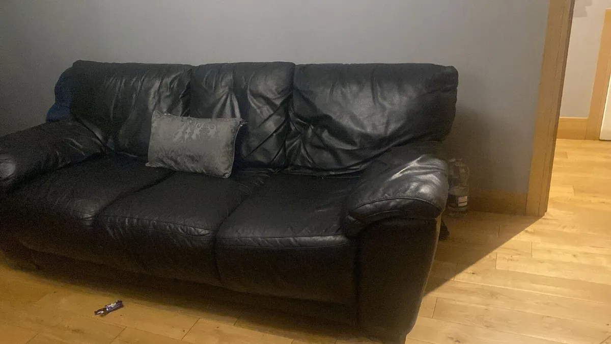 Sofa - Image 3