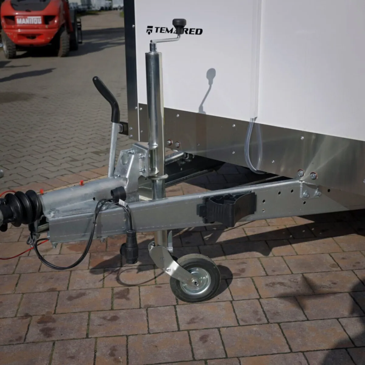Fridge trailer 12x6 - Image 2
