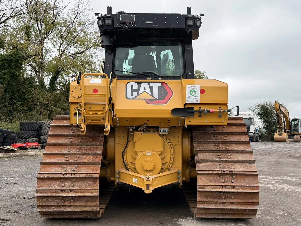 2024 CAT D6 LGP DOZER - Image 3