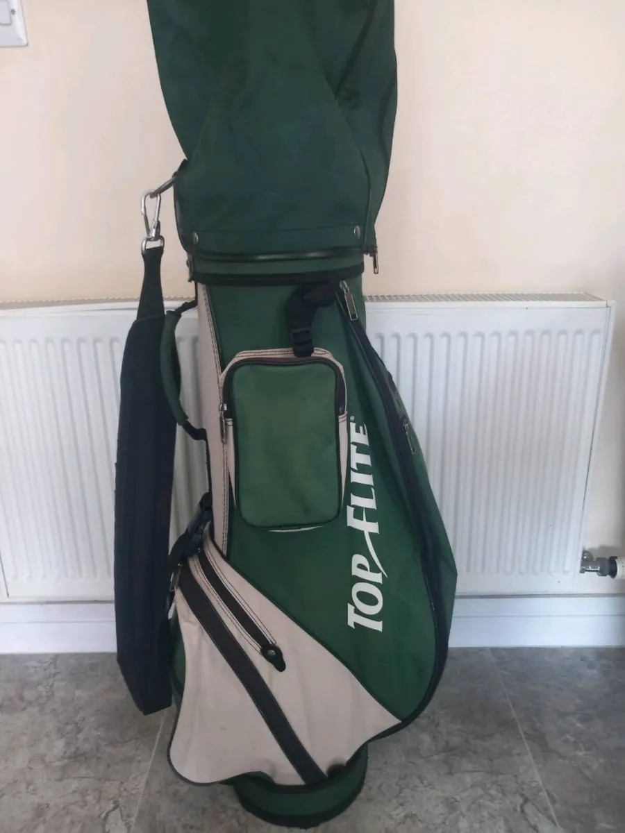 Top flite golf bag. - Image 1