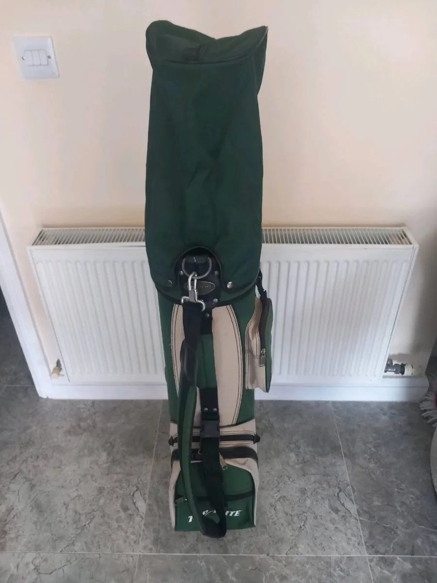Top flite golf bag. - Image 2