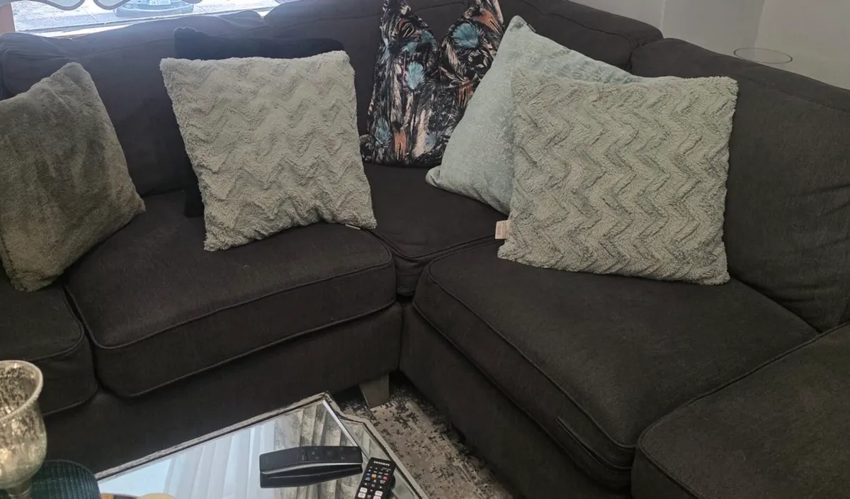 Living room coache - Image 2