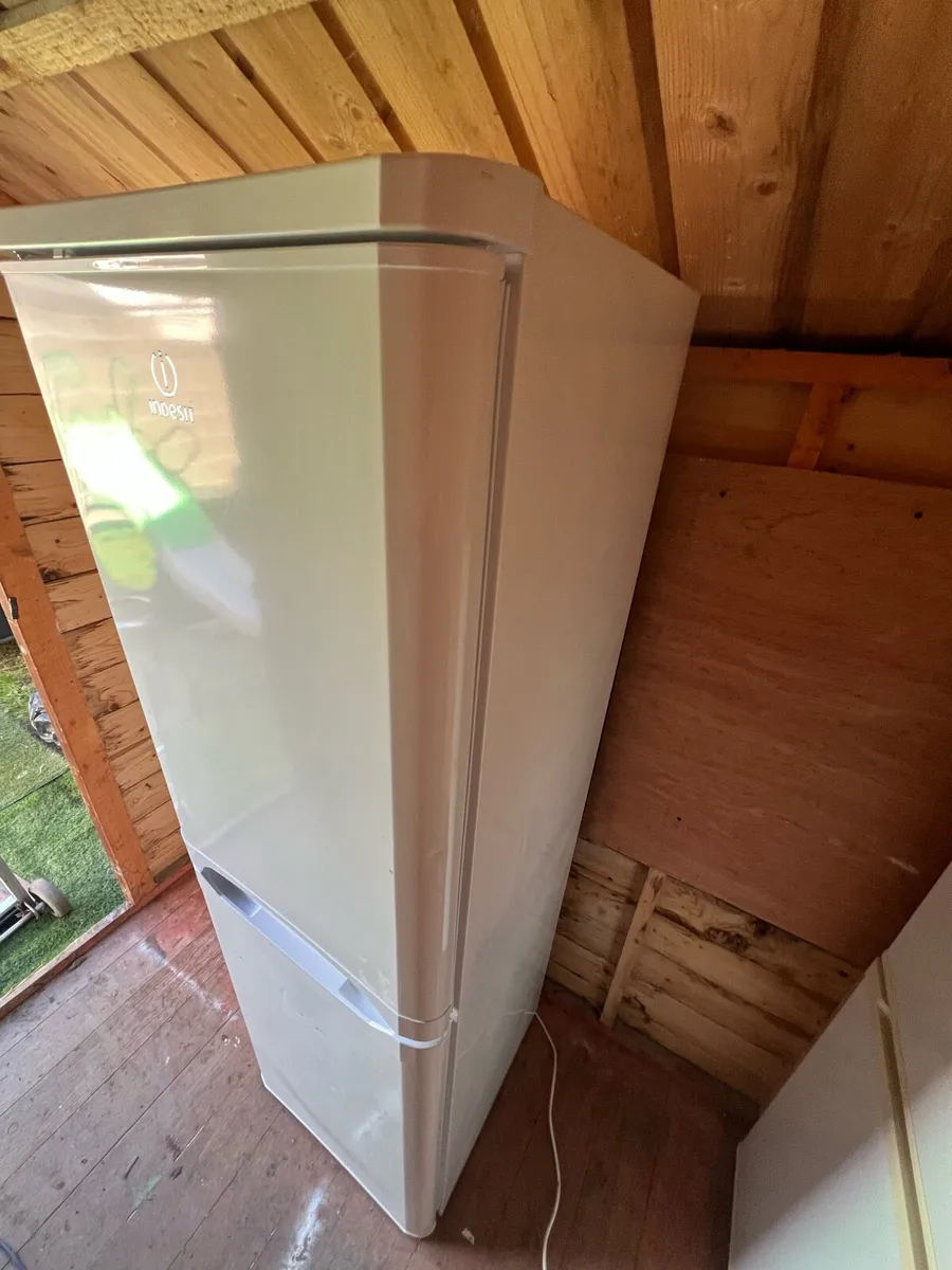 Fridge freezer - Image 2