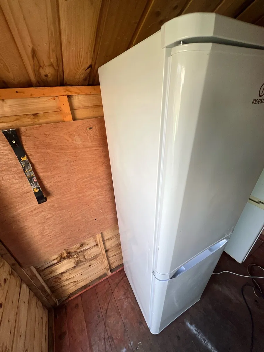 Fridge freezer - Image 3