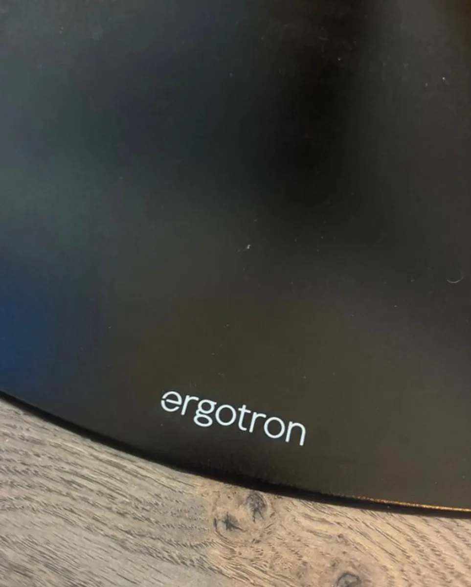 Quad Monitor Stand - Ergotron - Image 4