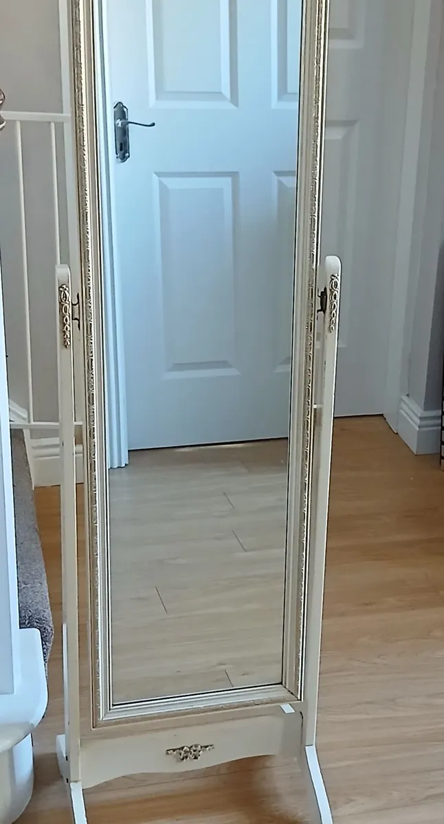 Floor Standing Cheval Mirror - Image 3