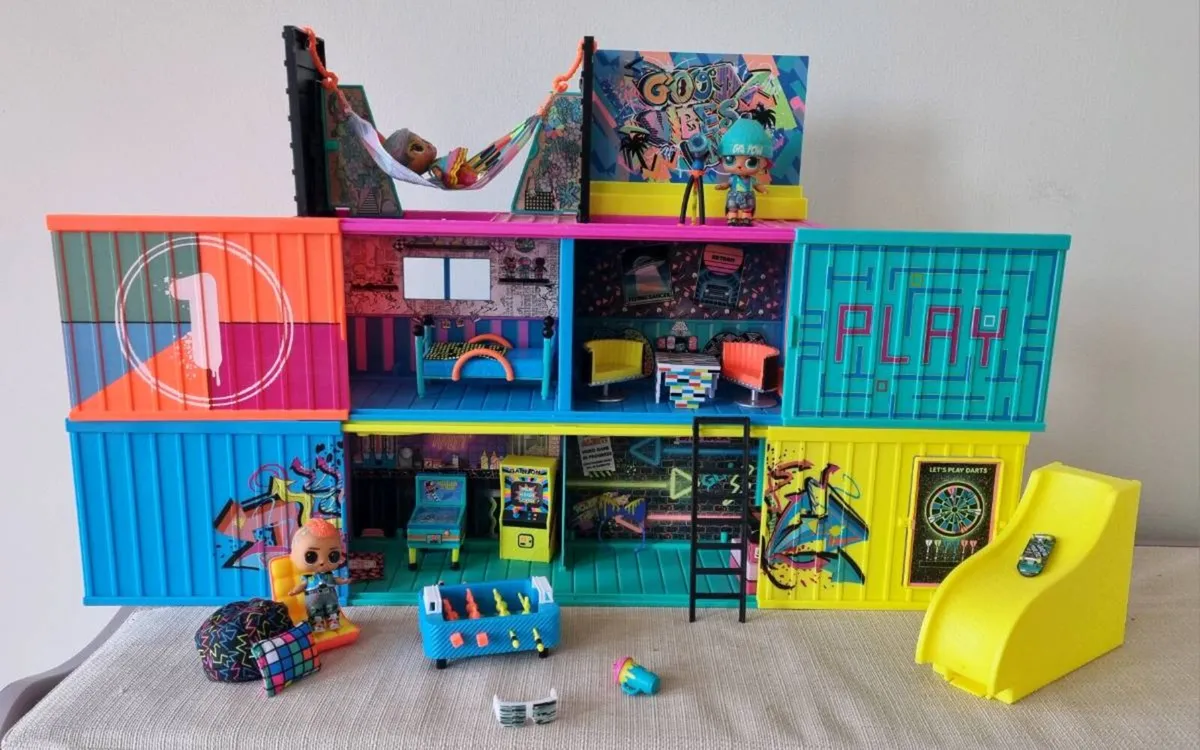 LOL Surprise clubhouse playset - Image 1