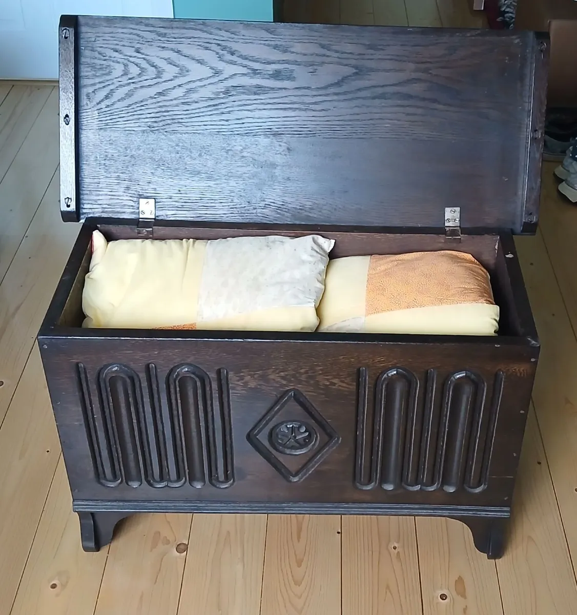 wooden blanket box - Image 2