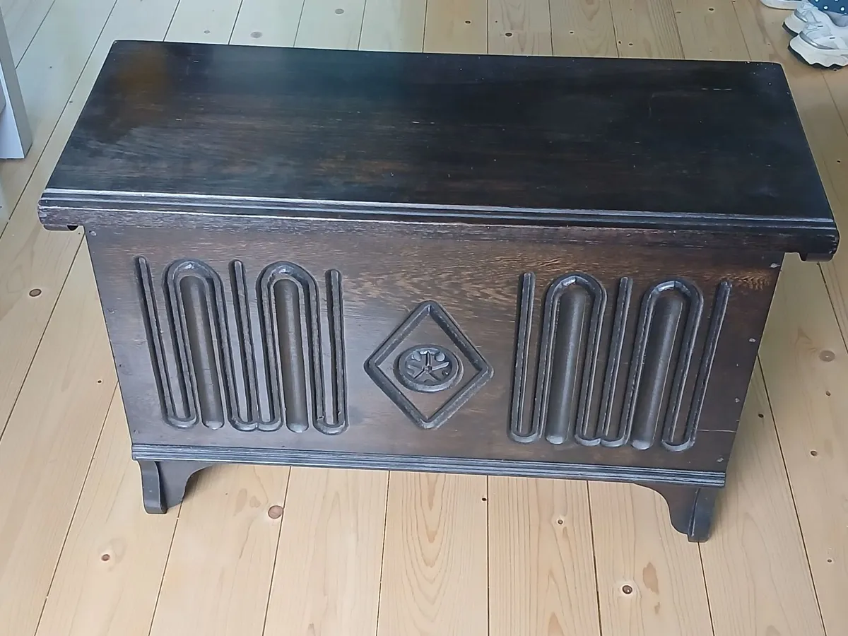 wooden blanket box - Image 1