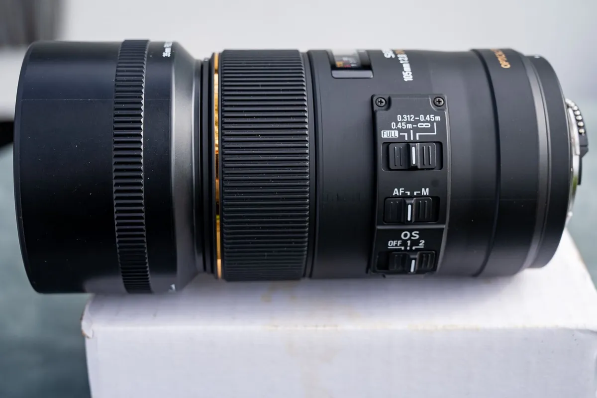 Sigma 105mm lense 1:2.8 DG MACRO HSM. - Image 2