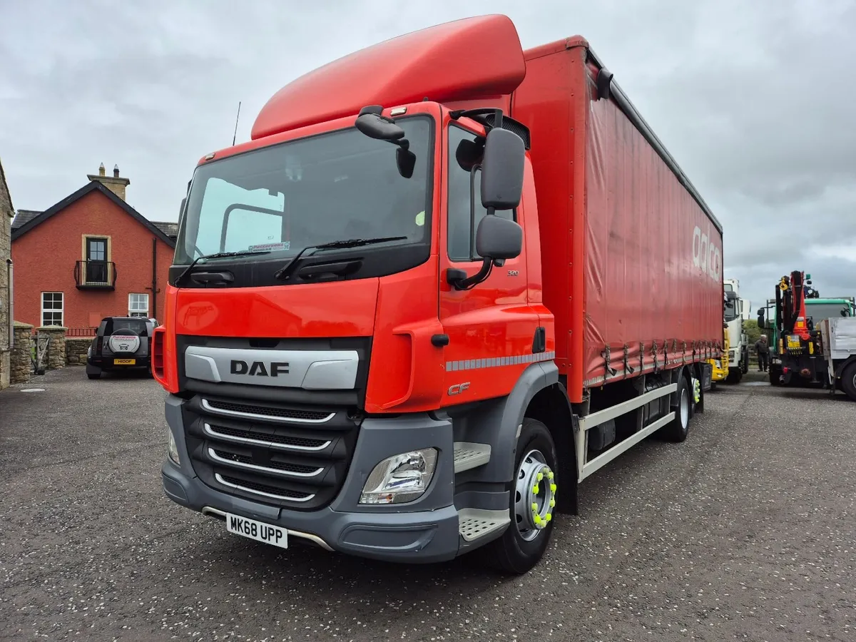 DAF CF 320 6x2 28ftx8ft high Tautliner - Image 1