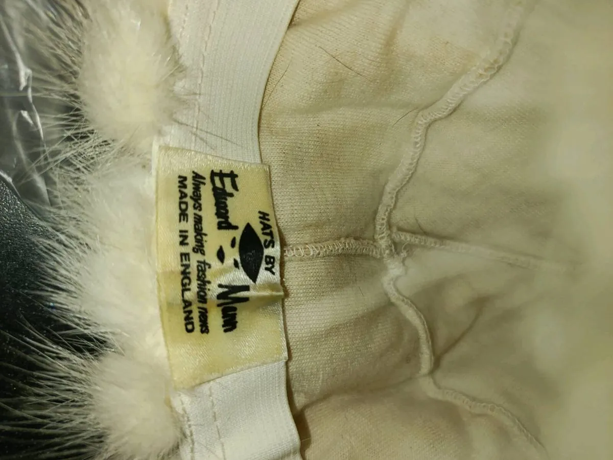 Elegant white fur hat and collar Edward Mann - Image 2