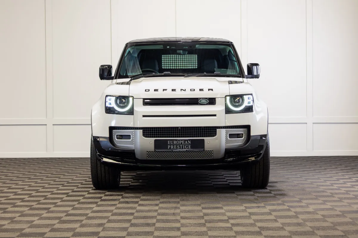 222 Land Rover Defender 90 D250 2 Seat Commercial - Image 2