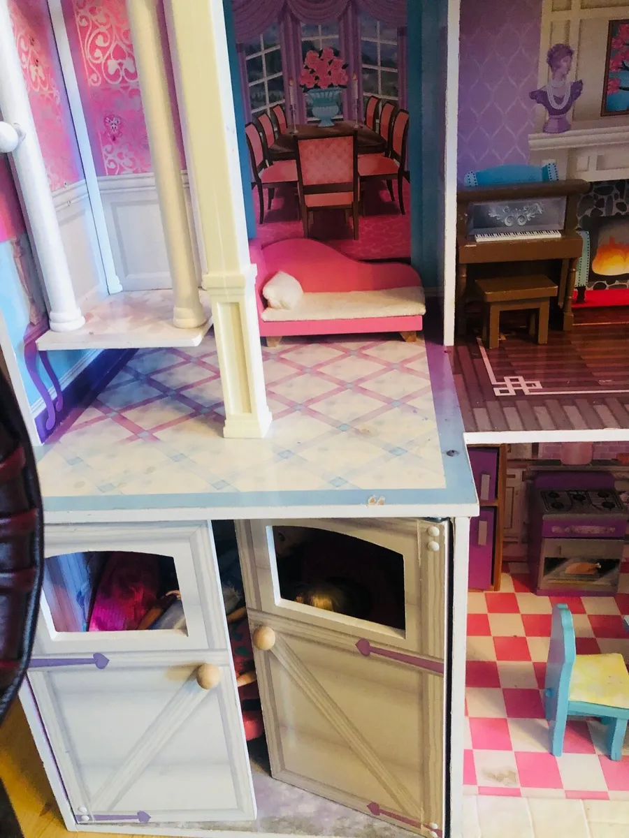 Doll house - Image 3