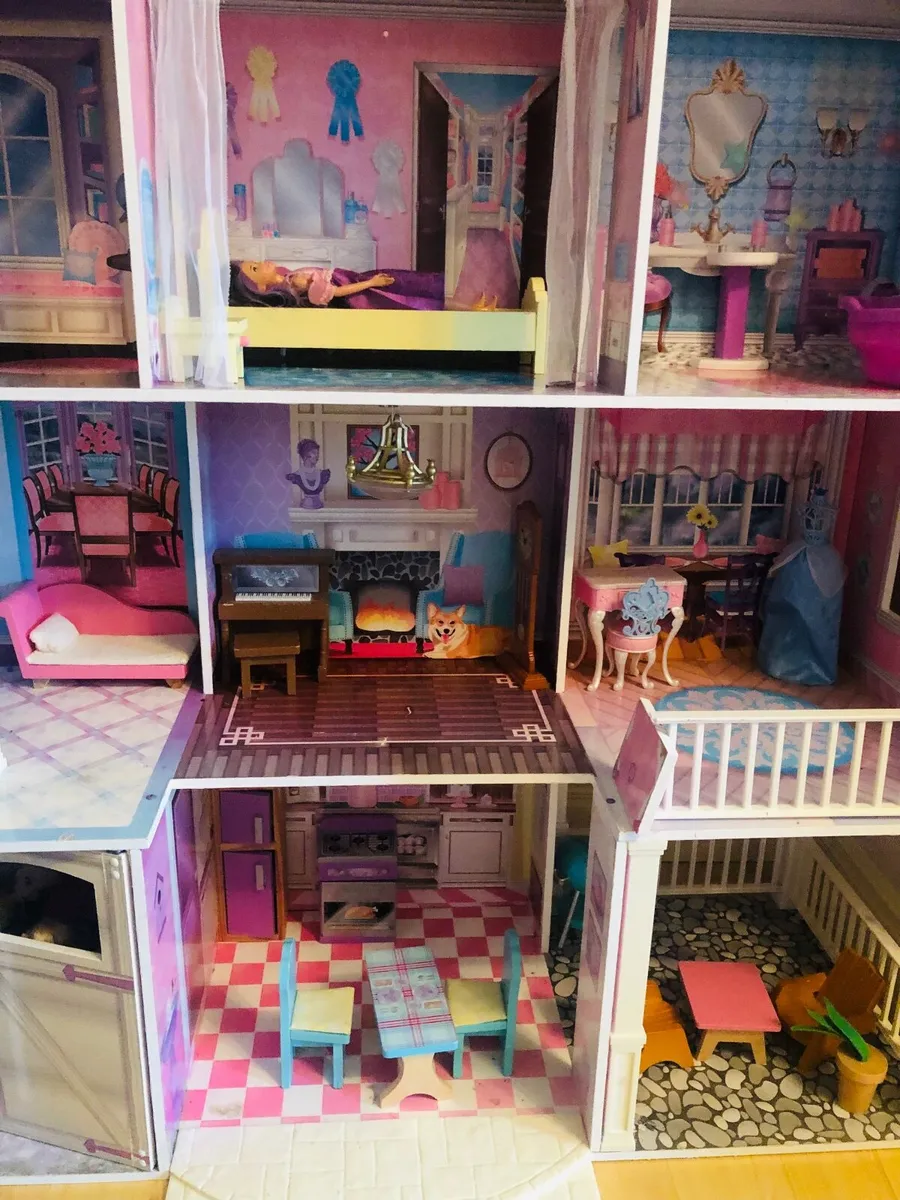 Doll house - Image 4
