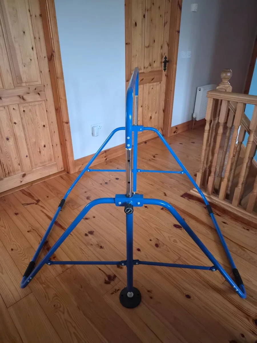 Gymnastics bars - Image 2